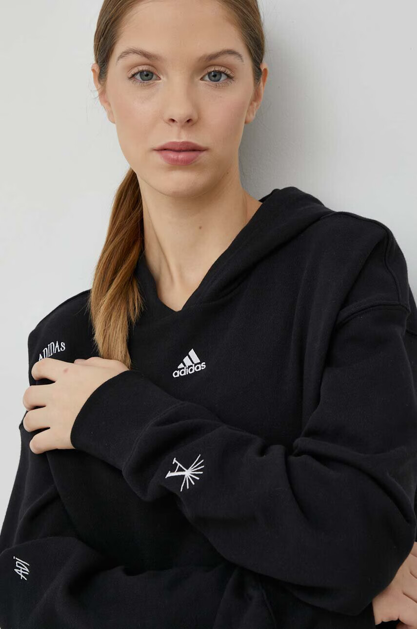 adidas Памучен суичър в черно с качулка с апликация - Pepit.bg