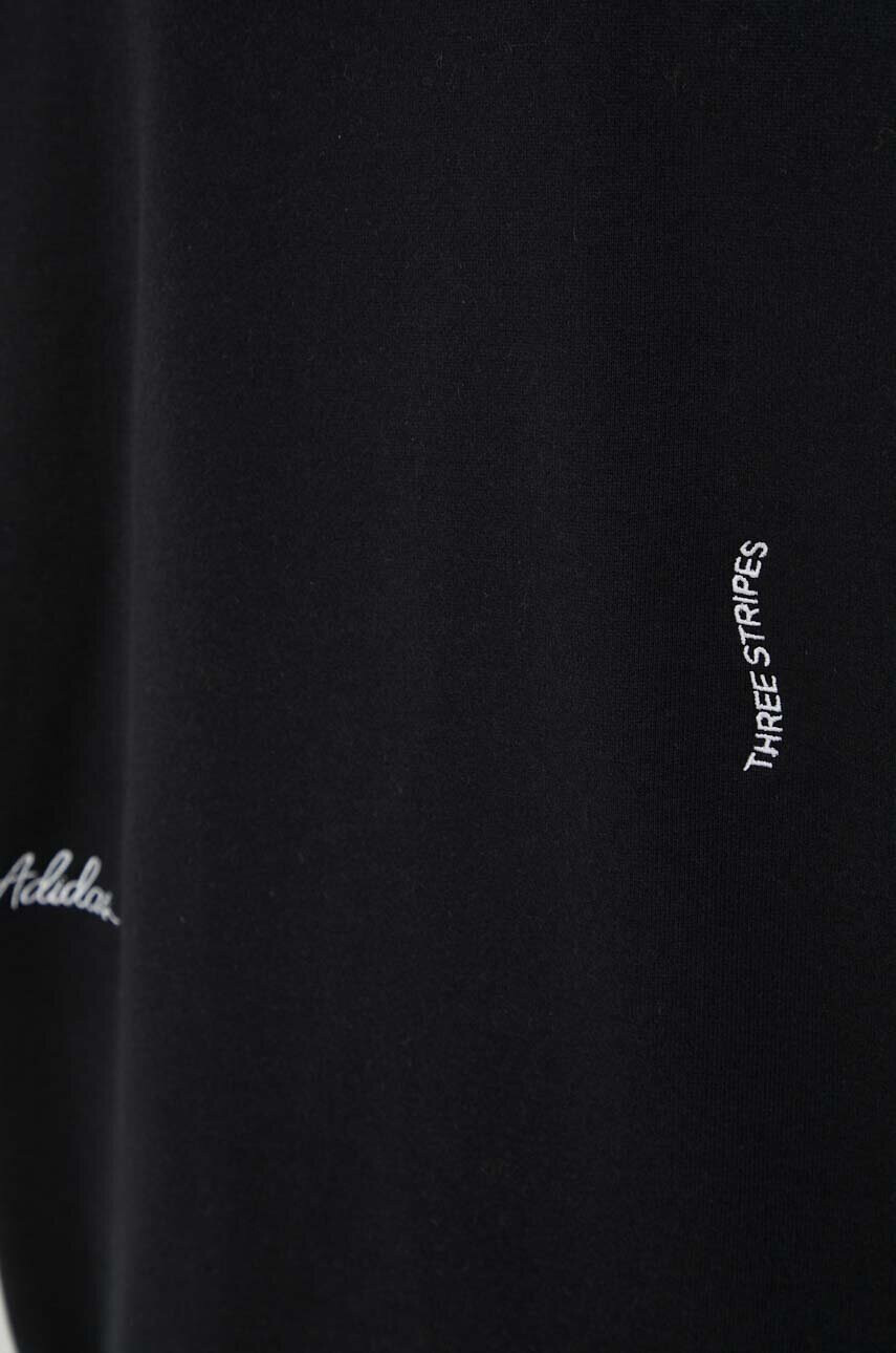 adidas Памучен суичър в черно с качулка с апликация - Pepit.bg