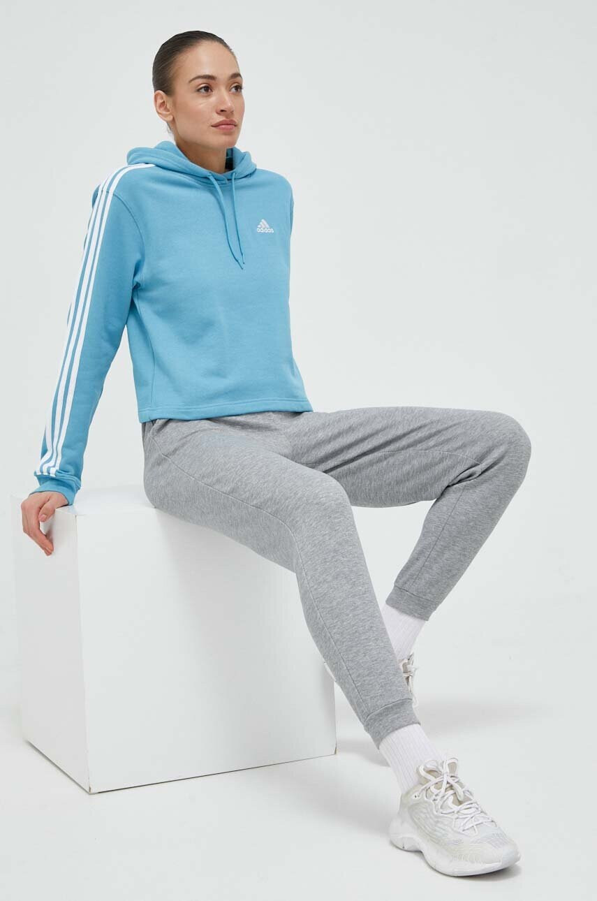 adidas Памучен суичър в синьо с качулка с апликация - Pepit.bg