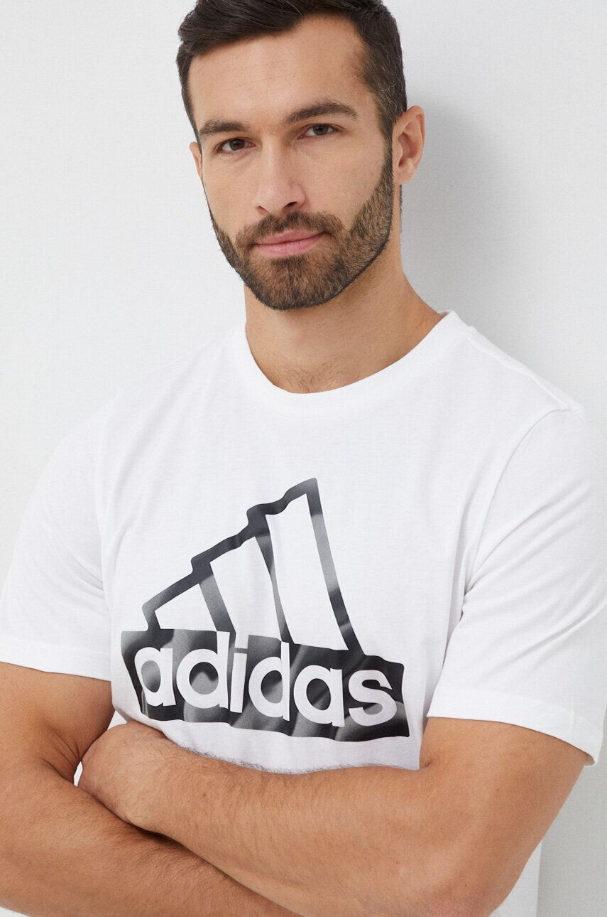 adidas Памучна тениска в бяло с принт - Pepit.bg