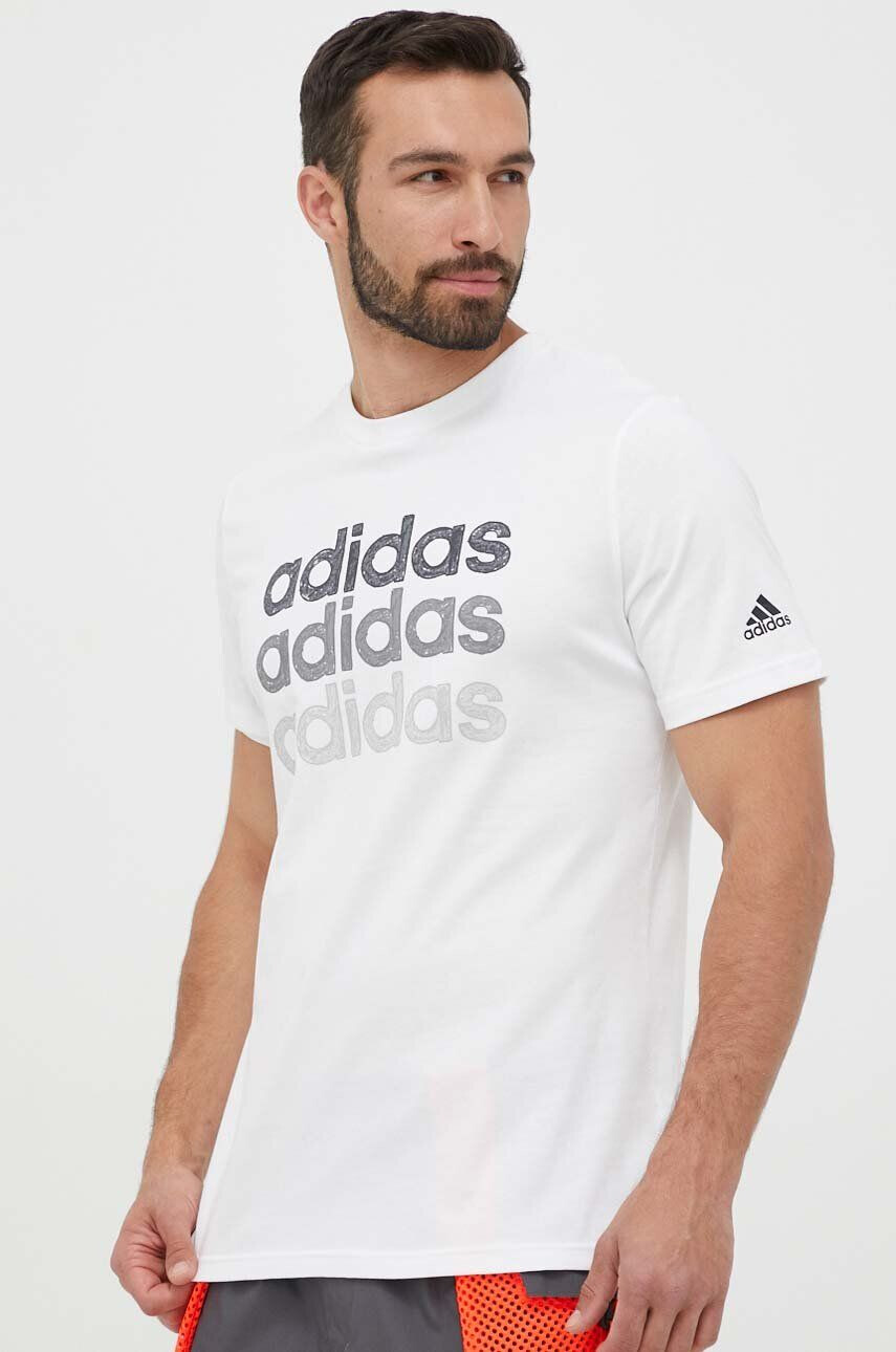 adidas Памучна тениска в бяло с принт - Pepit.bg