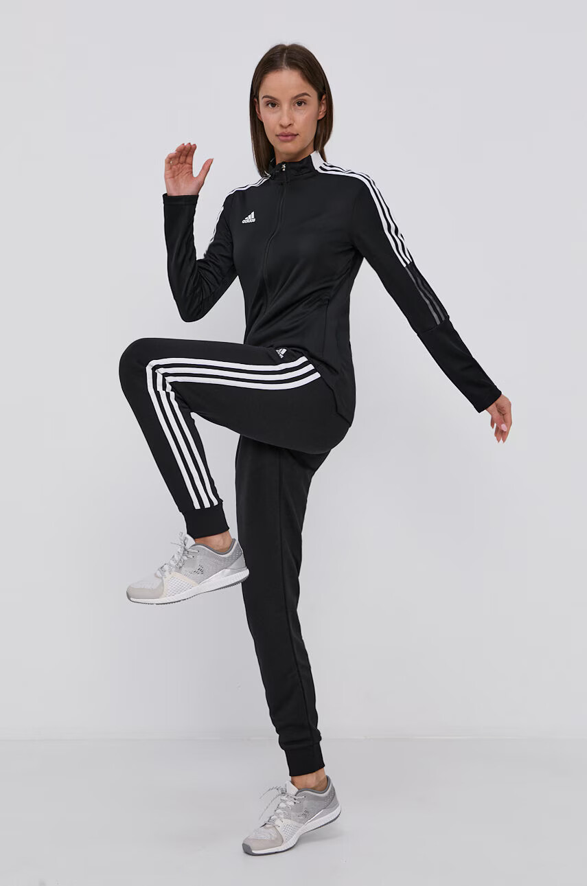 adidas Панталон GM8733 дамски в черно с изчистен дизайн - Pepit.bg