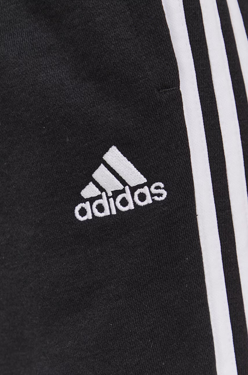 adidas Панталон GM8733 дамски в черно с изчистен дизайн - Pepit.bg