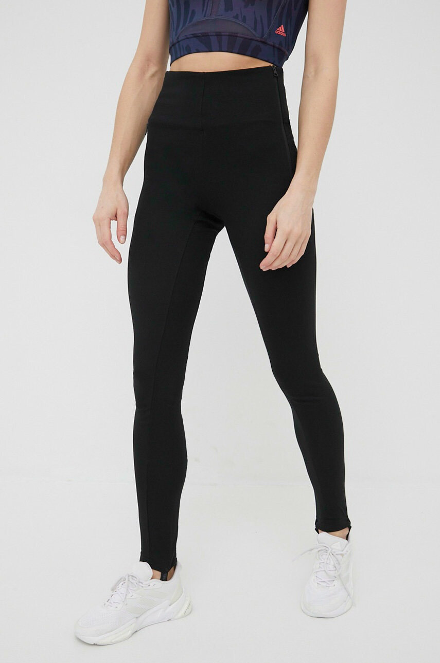 adidas Performance Клин HE3073 в черно с изчистен дизайн - Pepit.bg