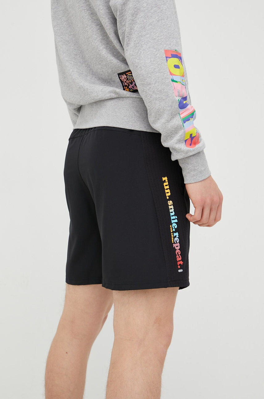 adidas Performance Къс панталон за бягане Signature в черно - Pepit.bg