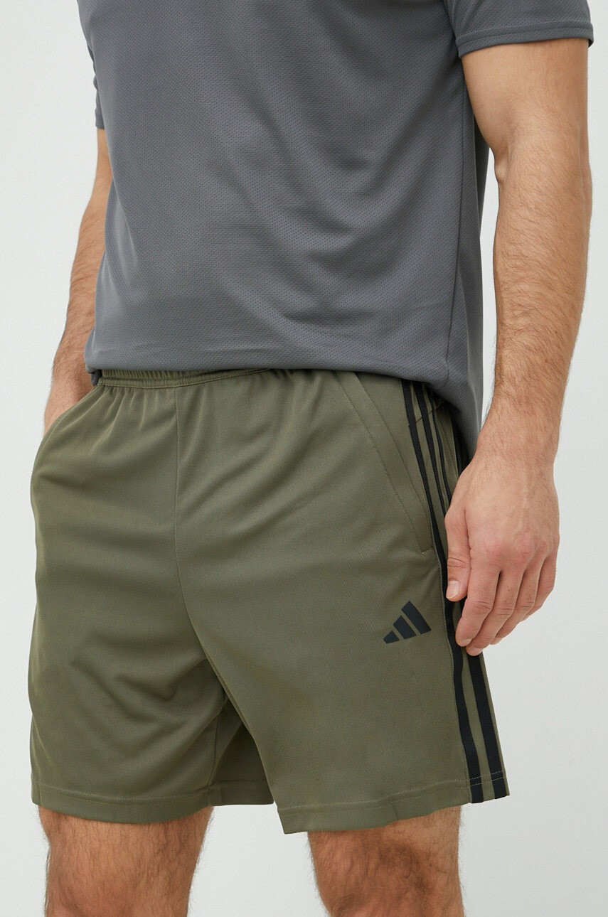 adidas Performance Къс панталон за трениране Training Essentials в зелено - Pepit.bg