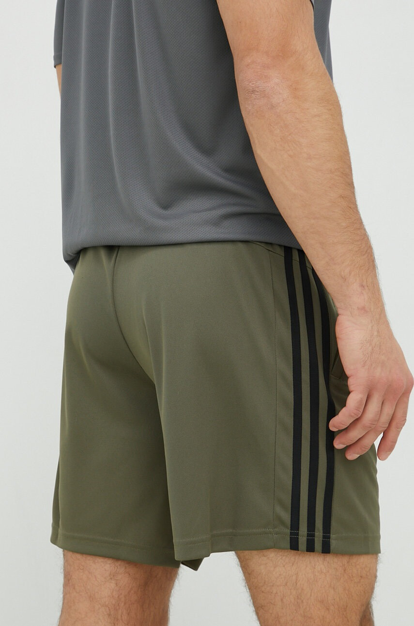 adidas Performance Къс панталон за трениране Training Essentials в зелено - Pepit.bg