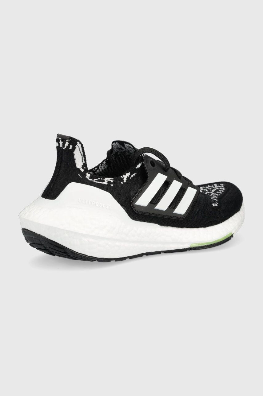 adidas Performance Обувки за бягане Ultraboost 22 в черно - Pepit.bg