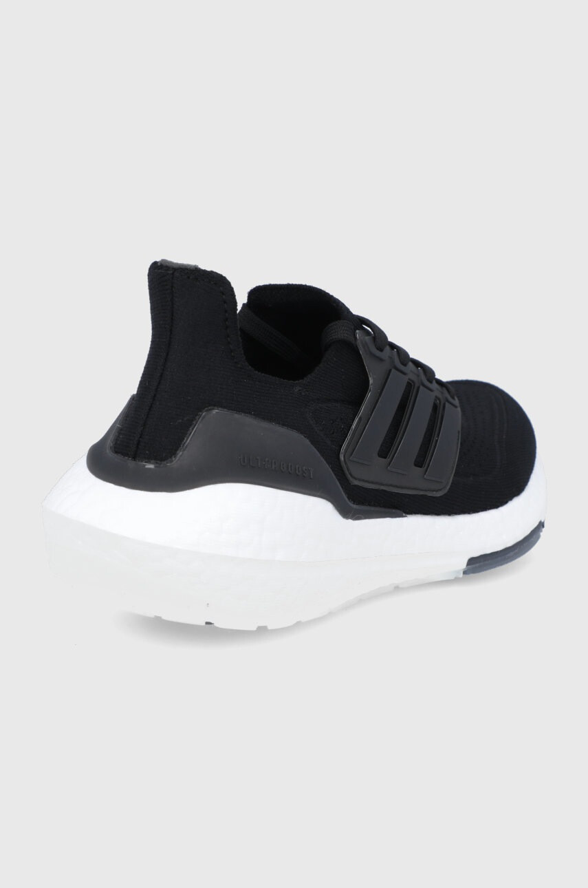 adidas Performance Обувки FY0402 в черно с равна подметка - Pepit.bg