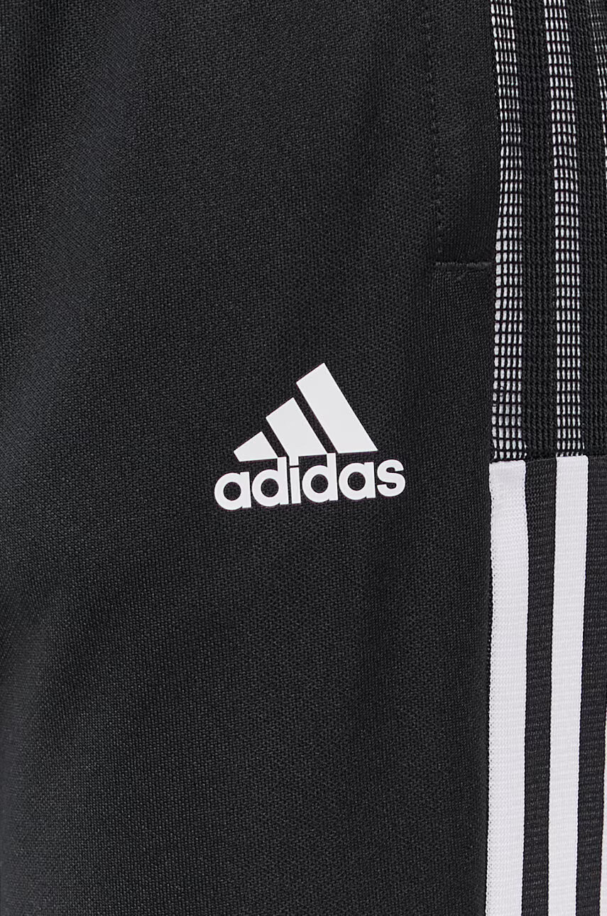 adidas Performance Панталон GQ1241 дамски в черно с апликация - Pepit.bg