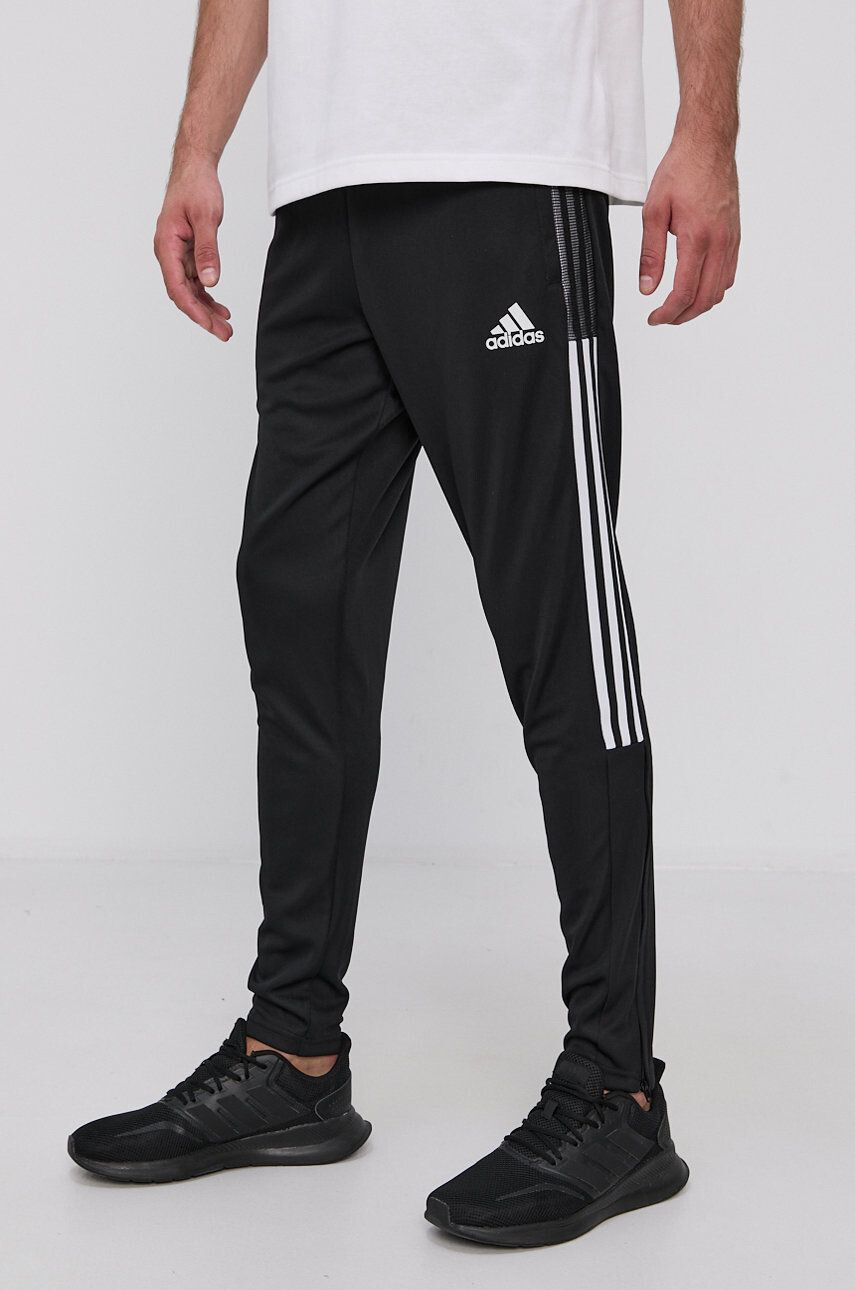 adidas Performance Панталон GH7305 мъжки в черно с апликация - Pepit.bg