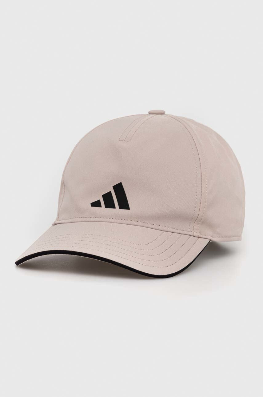 adidas Performance Шапка с козирка в бежово с апликация - Pepit.bg
