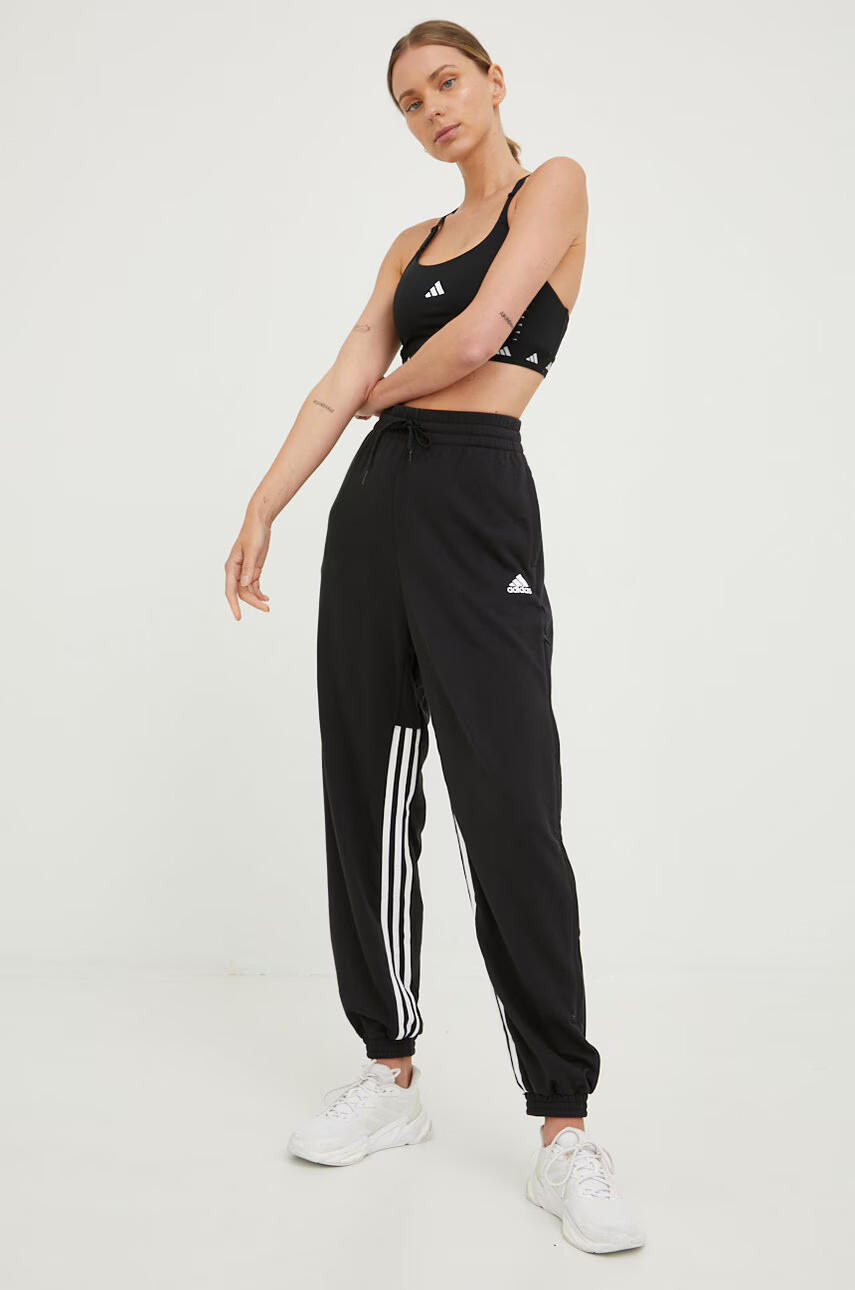 adidas Performance Спортен сутиен Aeri в черно - Pepit.bg