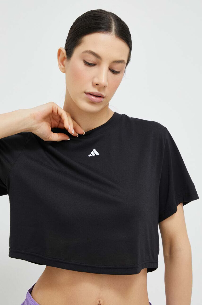 adidas Performance Тениска за йога Studio в черно - Pepit.bg