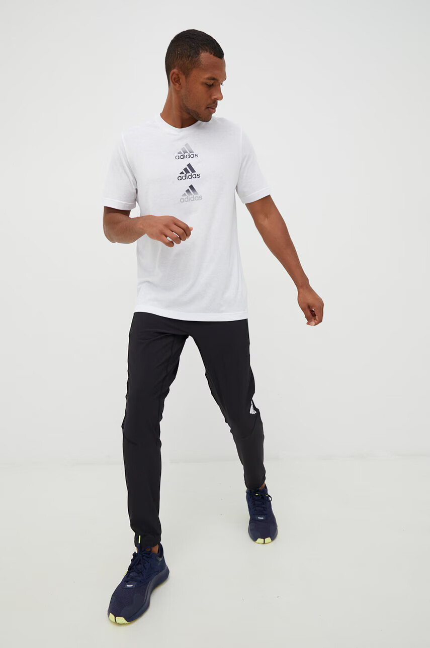 adidas Performance Тениска за трениране Designed To Move в бяло с принт - Pepit.bg