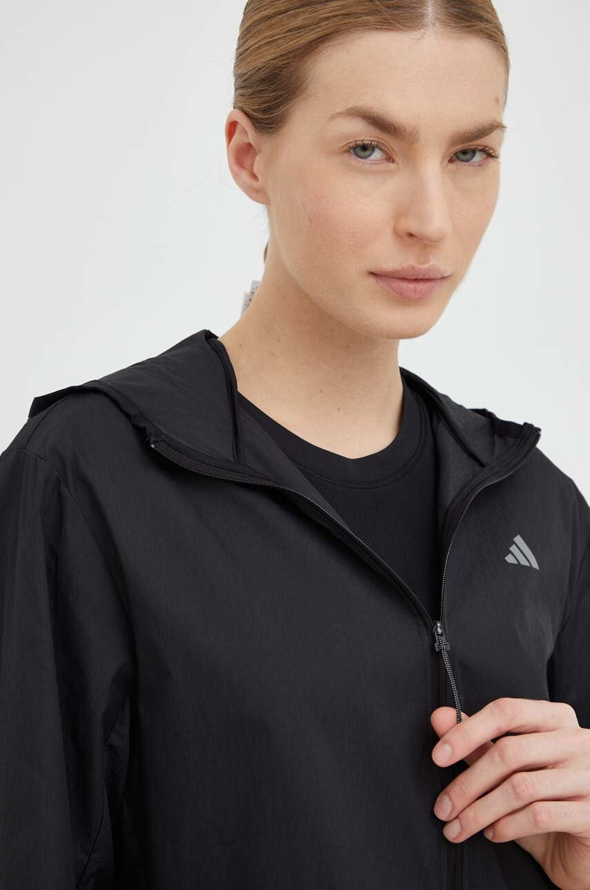 adidas Performance Ветровка Run It в черно с преходна изолация - Pepit.bg