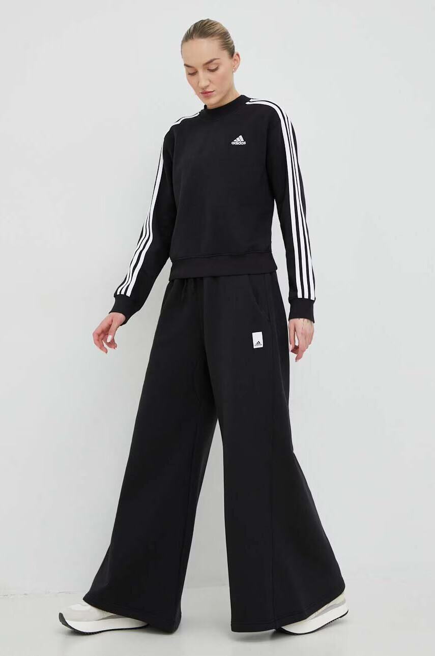 adidas Суичър В черно с десен - Pepit.bg