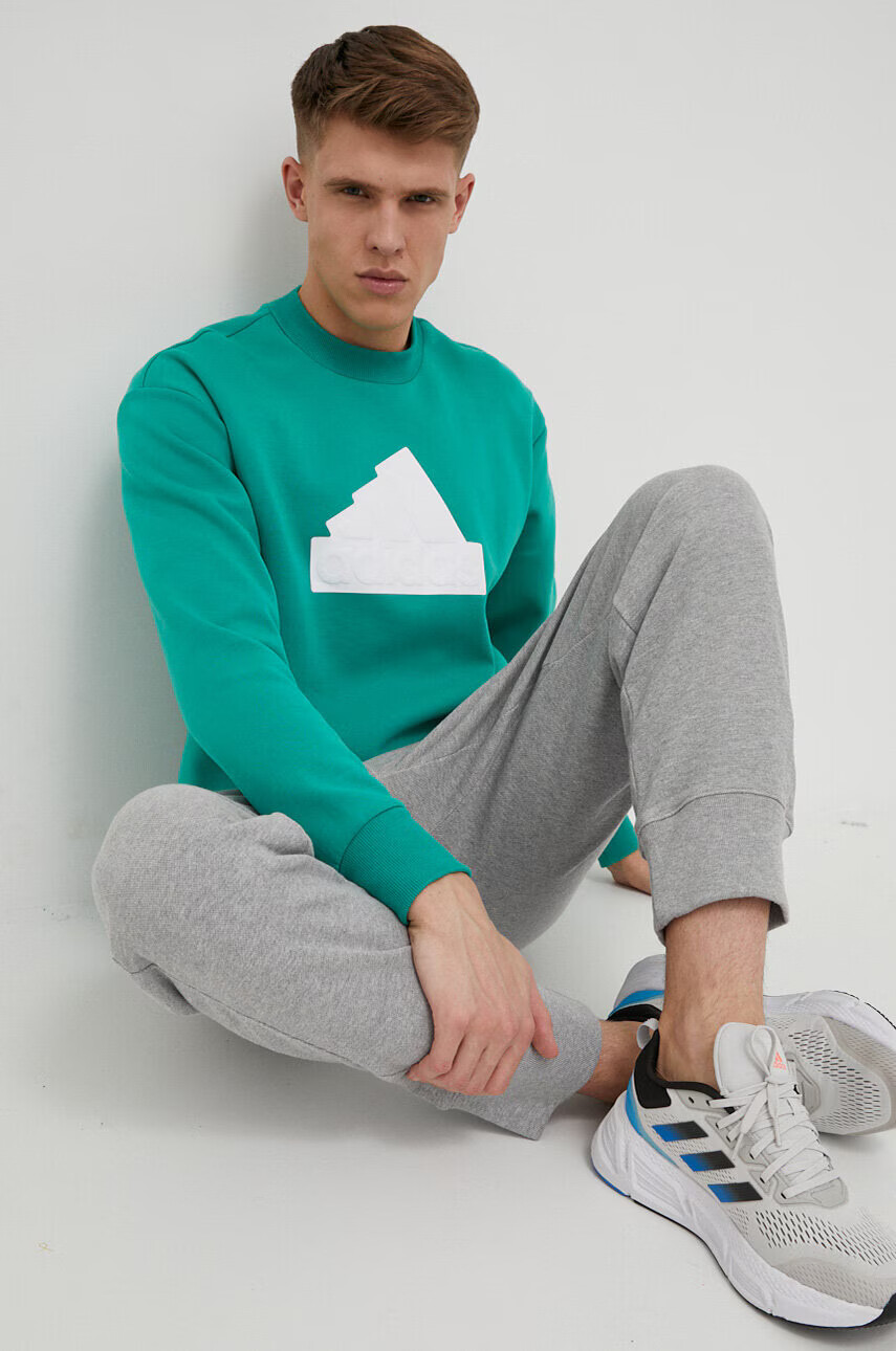 adidas Суичър в зелено с принт - Pepit.bg