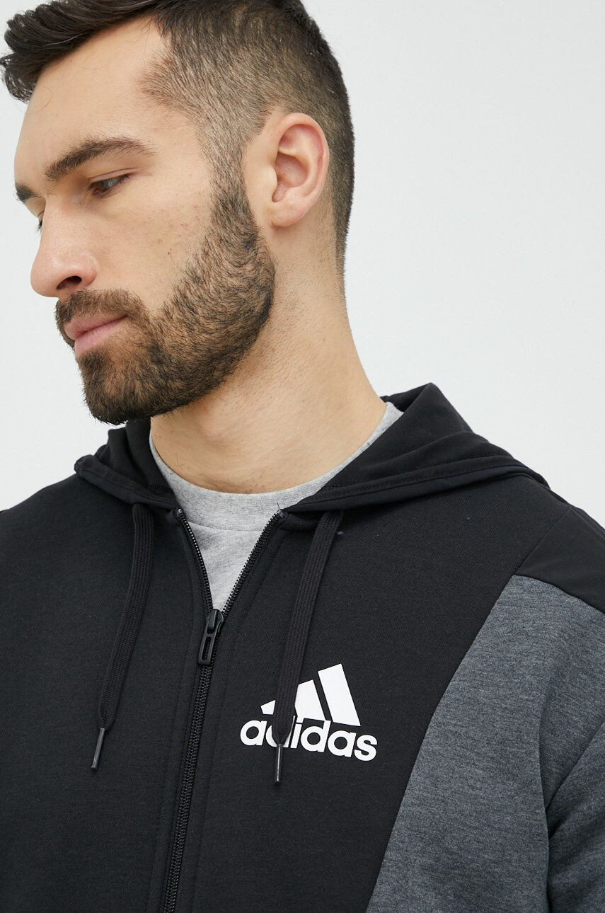 adidas Суичър в тюркоазено с качулка с апликация - Pepit.bg