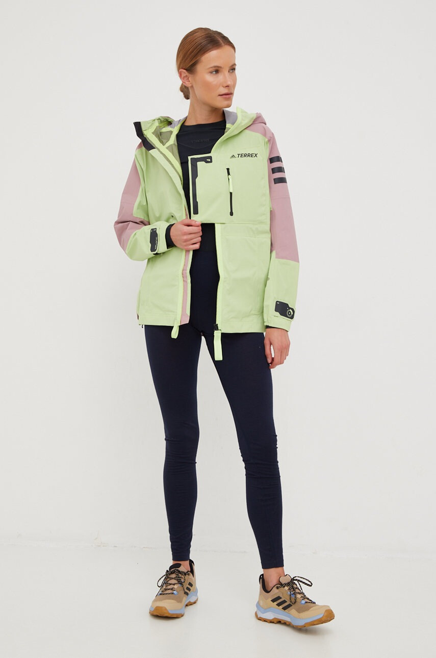 adidas TERREX Непромокаемо яке Xploric в зелено - Pepit.bg