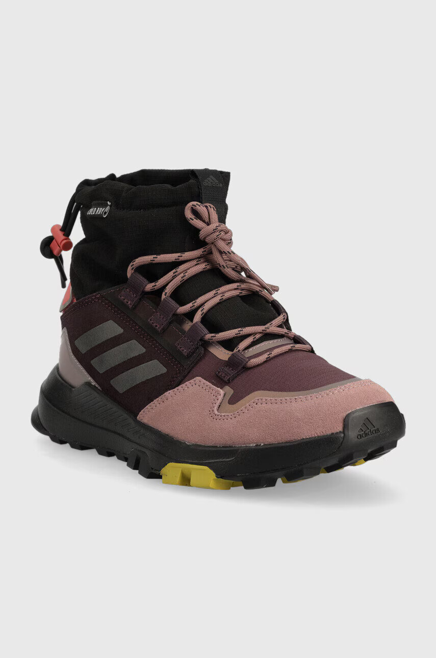 adidas TERREX Обувки в лилаво с изолация - Pepit.bg