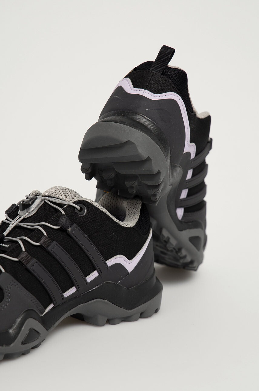 adidas TERREX Обувки adidas Performance Swift R2 GTX в черно - Pepit.bg