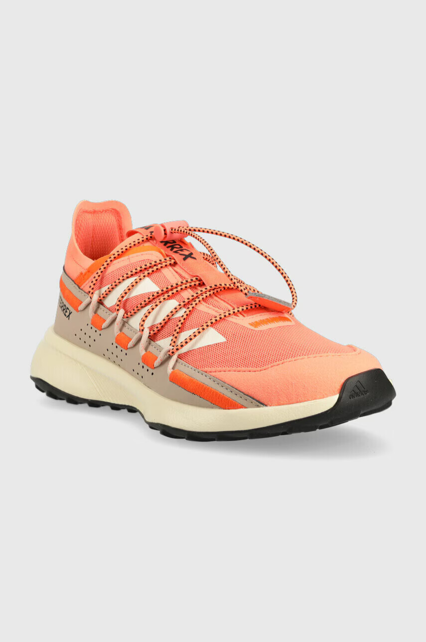 adidas TERREX Обувки Voyager 21 в оранжево - Pepit.bg