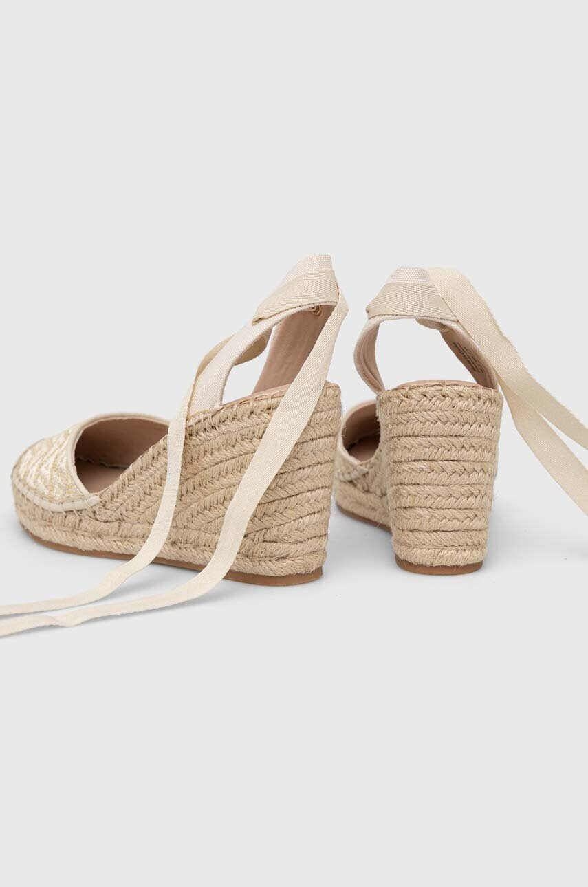 Aldo Сандали Efemina в бежово със скосена платформа - Pepit.bg