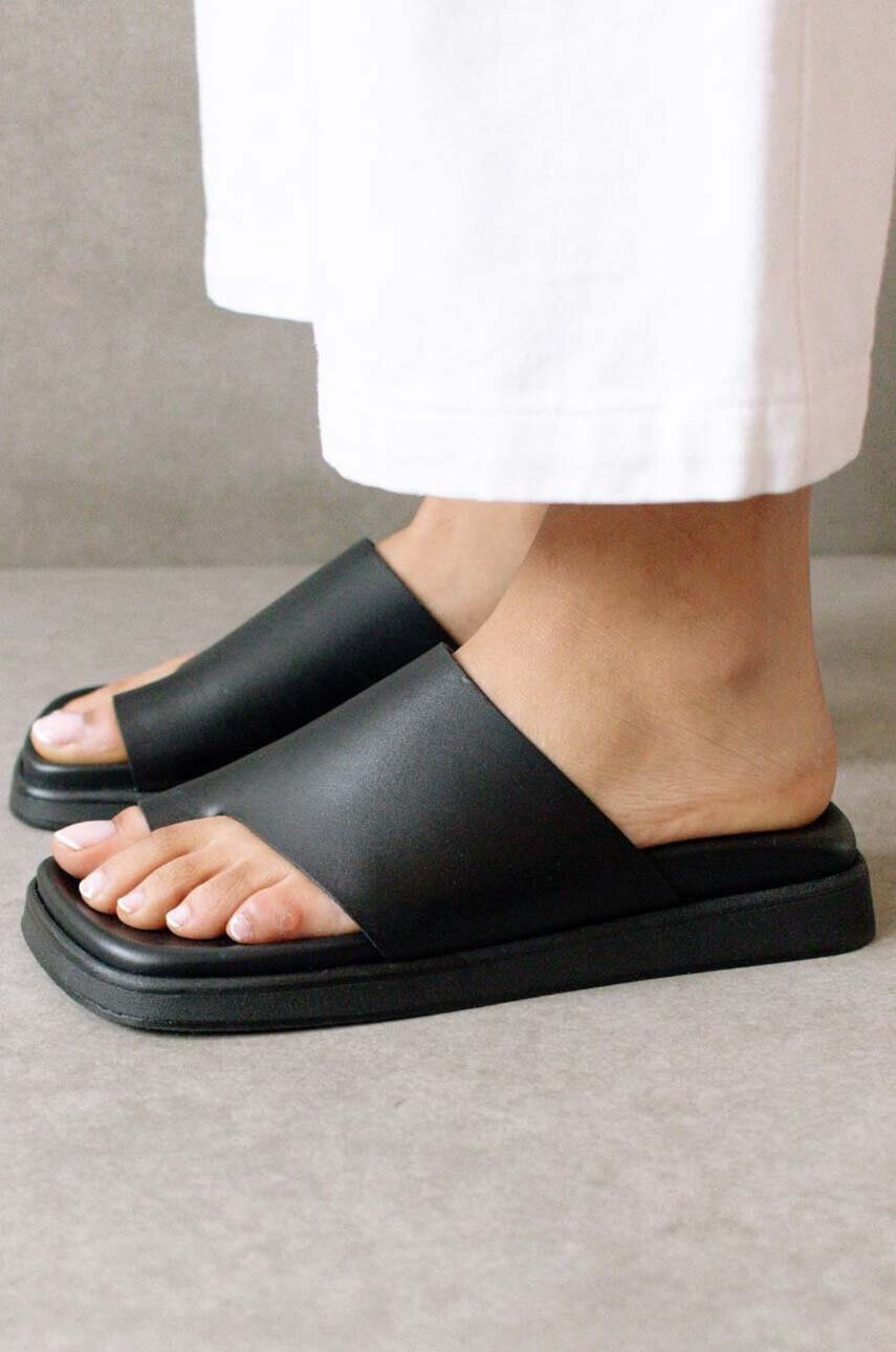 Alohas Кожени чехли Toe Ring Flop в черно S00174.25 - Pepit.bg