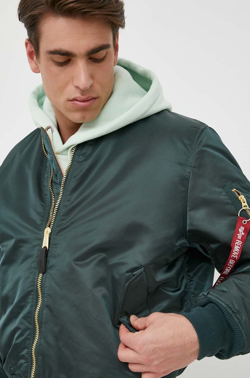 Alpha Industries Яке бомбър с две лица в зелено със зимна изолация - Pepit.bg