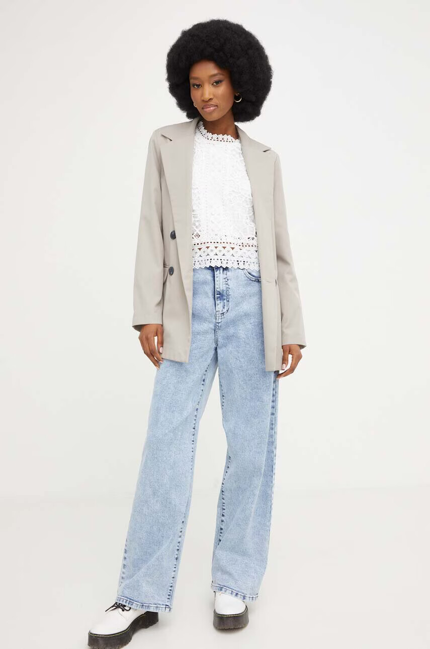 Answear Lab Блуза в бяло с изчистен дизайн - Pepit.bg