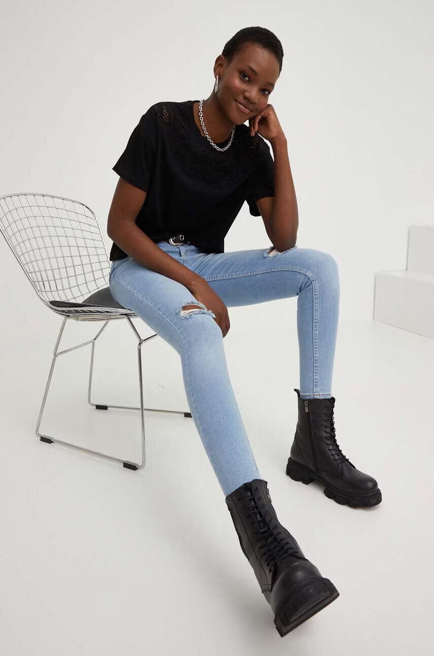 Answear Lab Дънки x limited collection SISTERHOOD - Pepit.bg