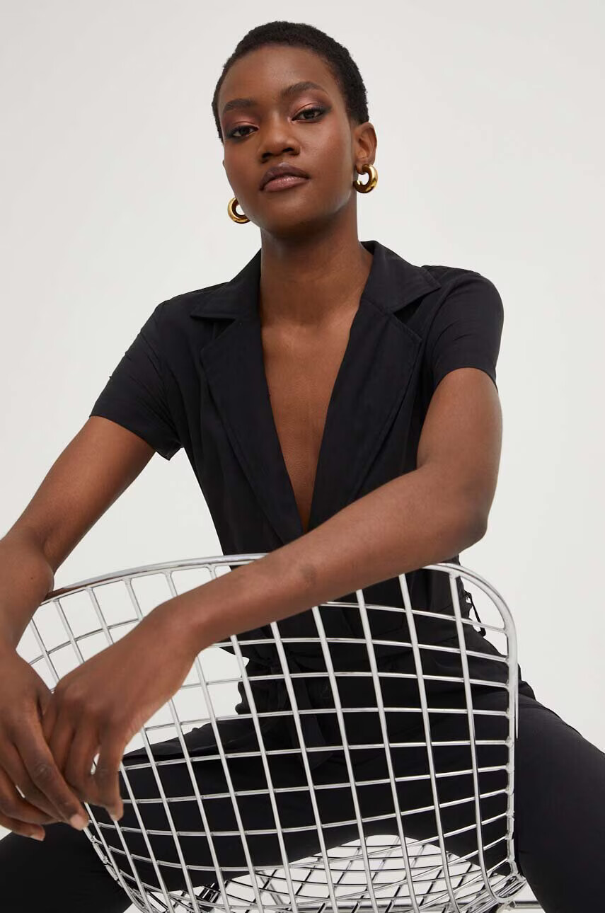 Answear Lab Гащеризон в черно с v-образно деколте - Pepit.bg