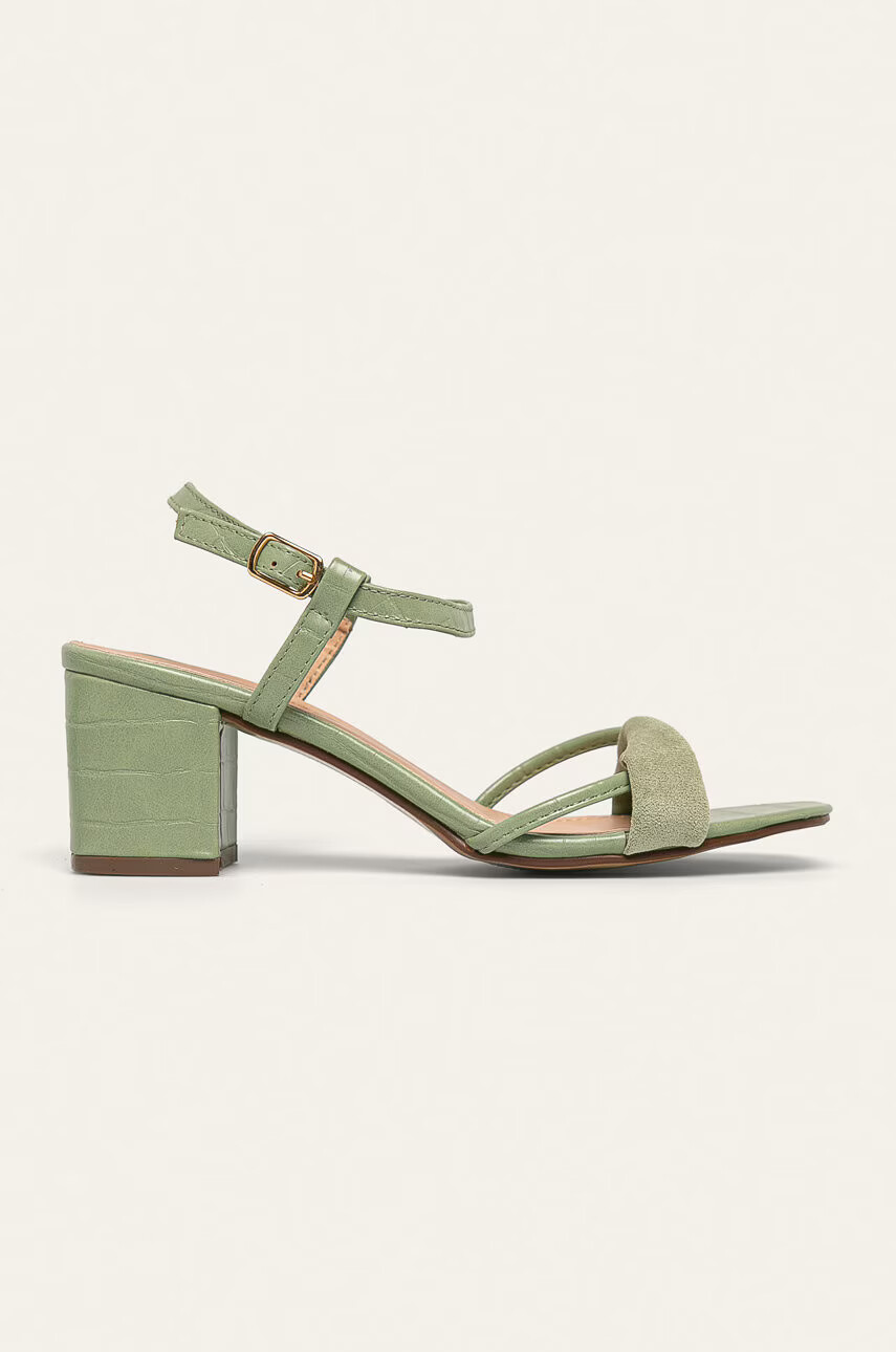 ANSWEAR Сандали Ideal Shoes - Pepit.bg
