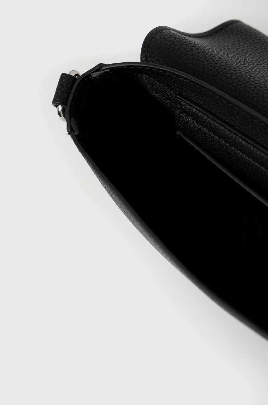 Armani Exchange Чанта в черно - Pepit.bg