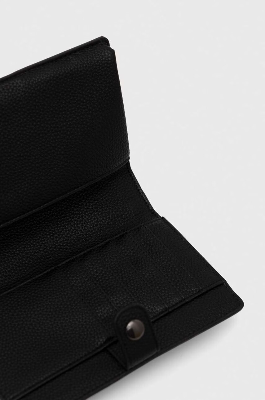 Armani Exchange Чанта в черно - Pepit.bg
