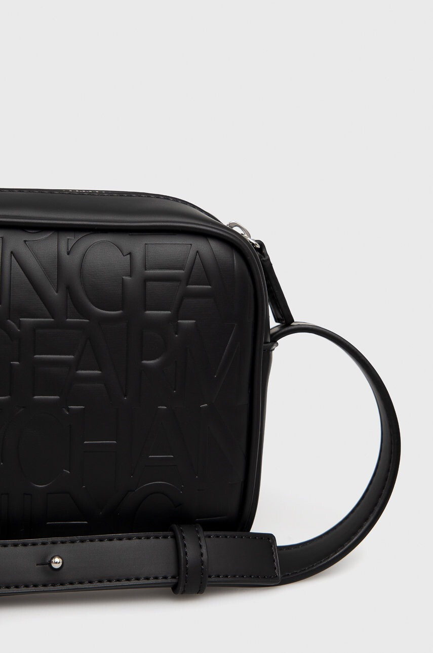 Armani Exchange Чанта в черно - Pepit.bg