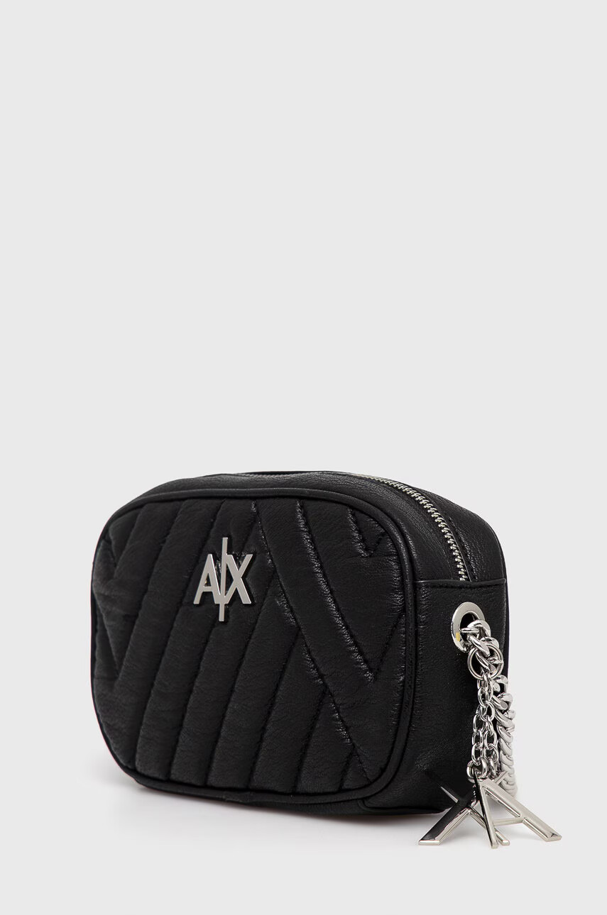 Armani Exchange Чанта в черно - Pepit.bg