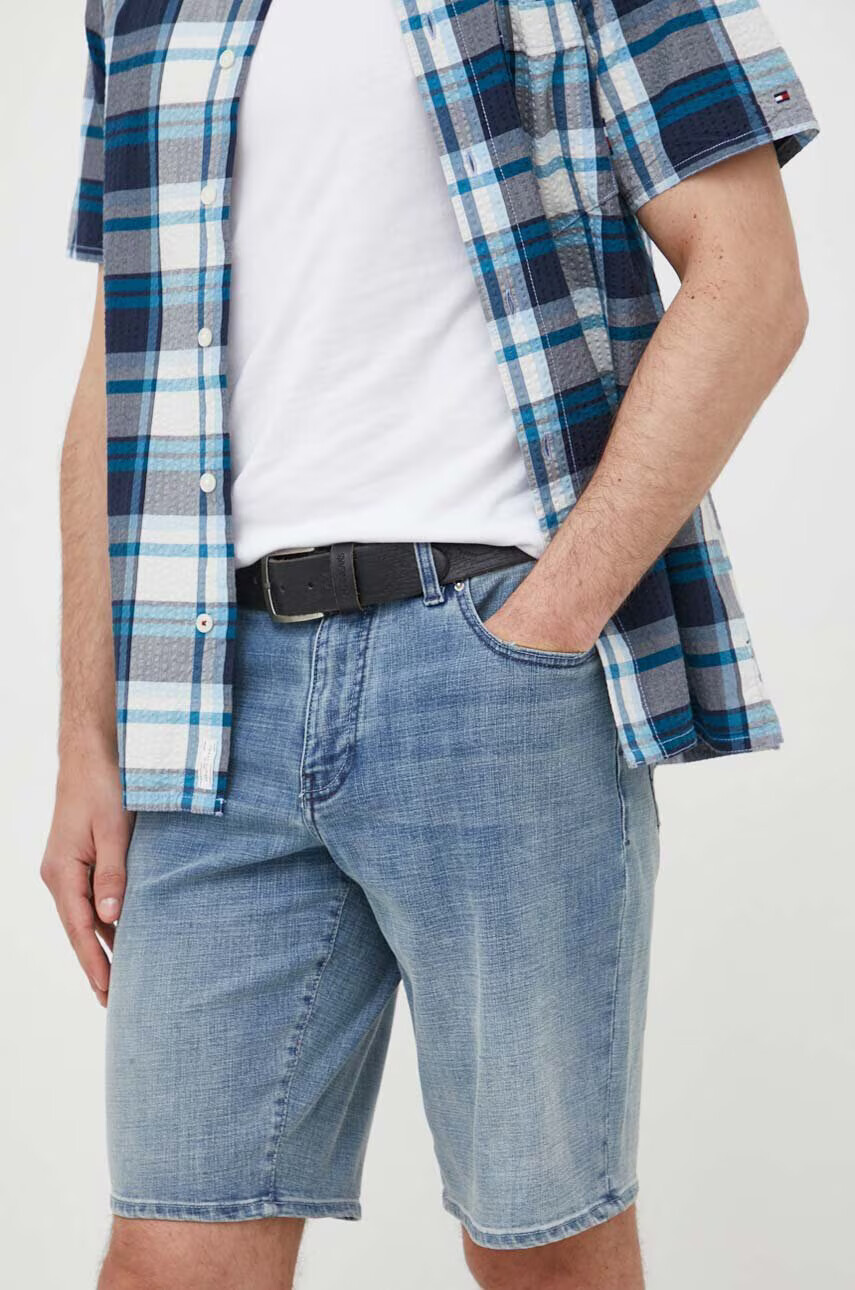 Armani Exchange Дънкови къси панталони в синьо - Pepit.bg
