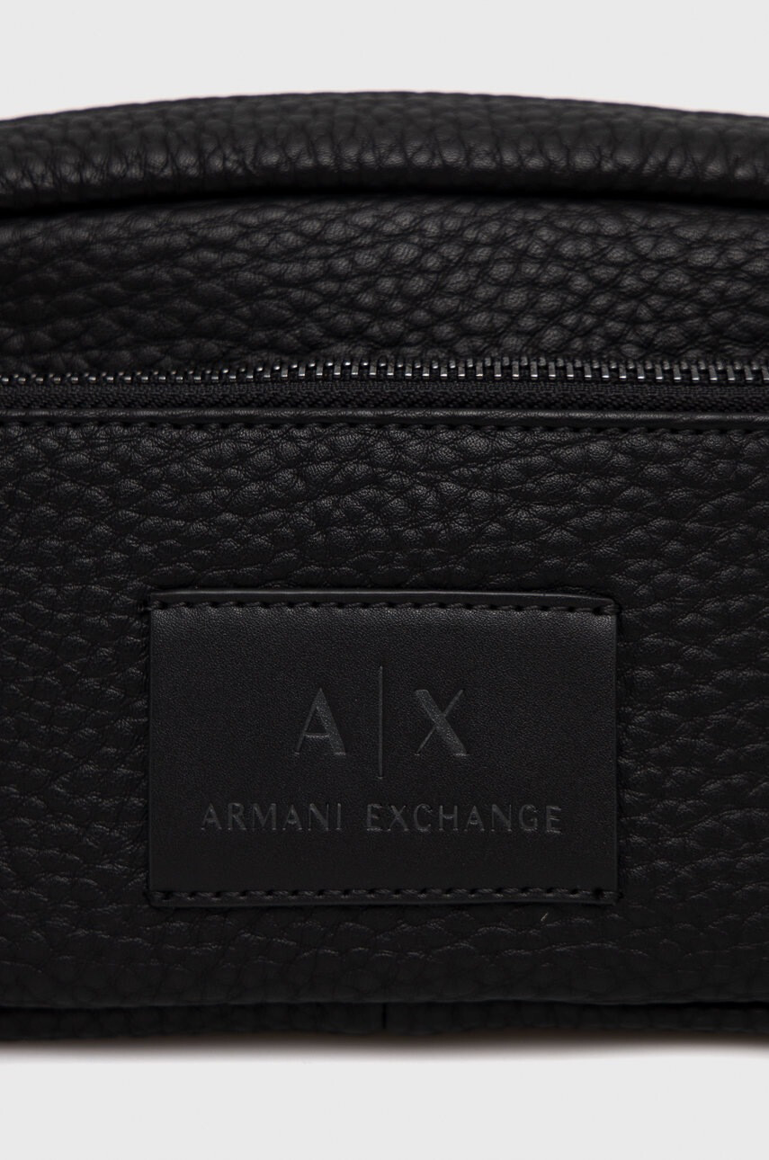 Armani Exchange Козметична чанта - Pepit.bg