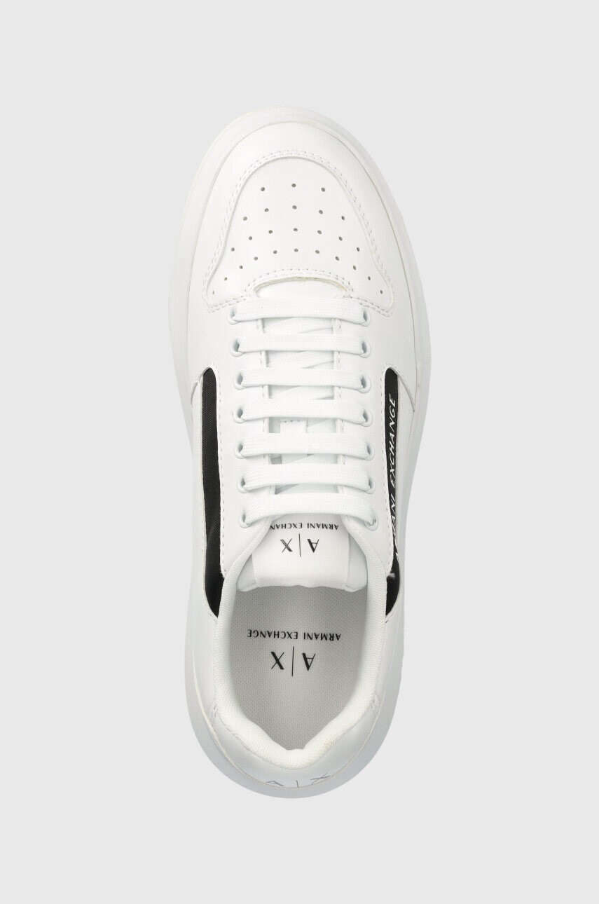Armani Exchange Маратонки в бяло XUX167.XV657.R326 - Pepit.bg