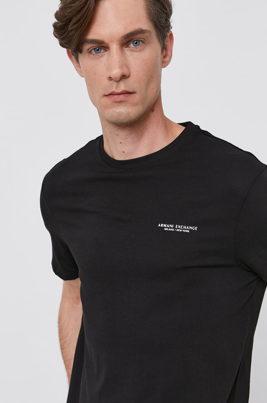 Armani Exchange Памучна тениска в черно с принт - Pepit.bg