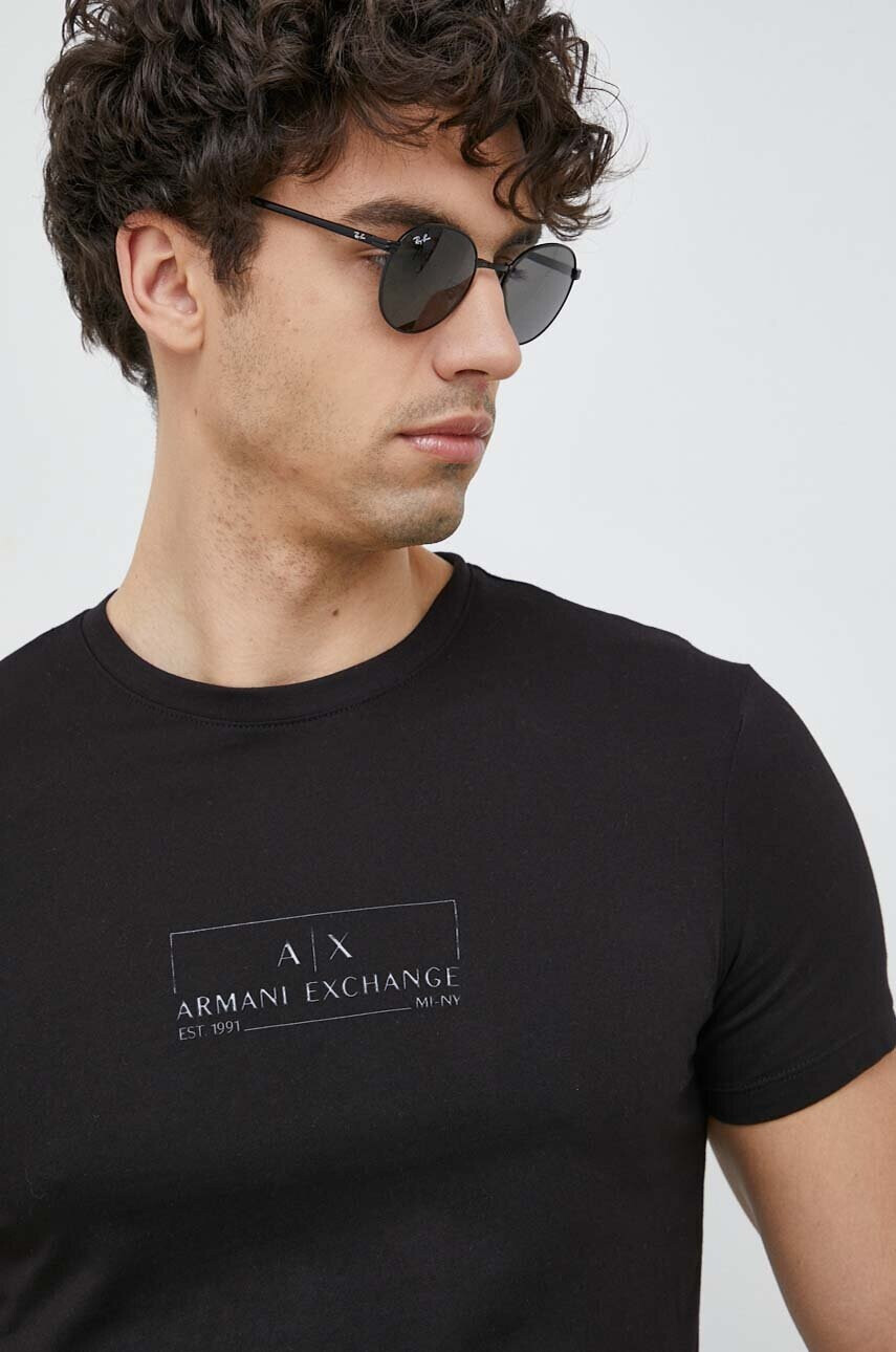 Armani Exchange Памучна тениска в черно с принт - Pepit.bg