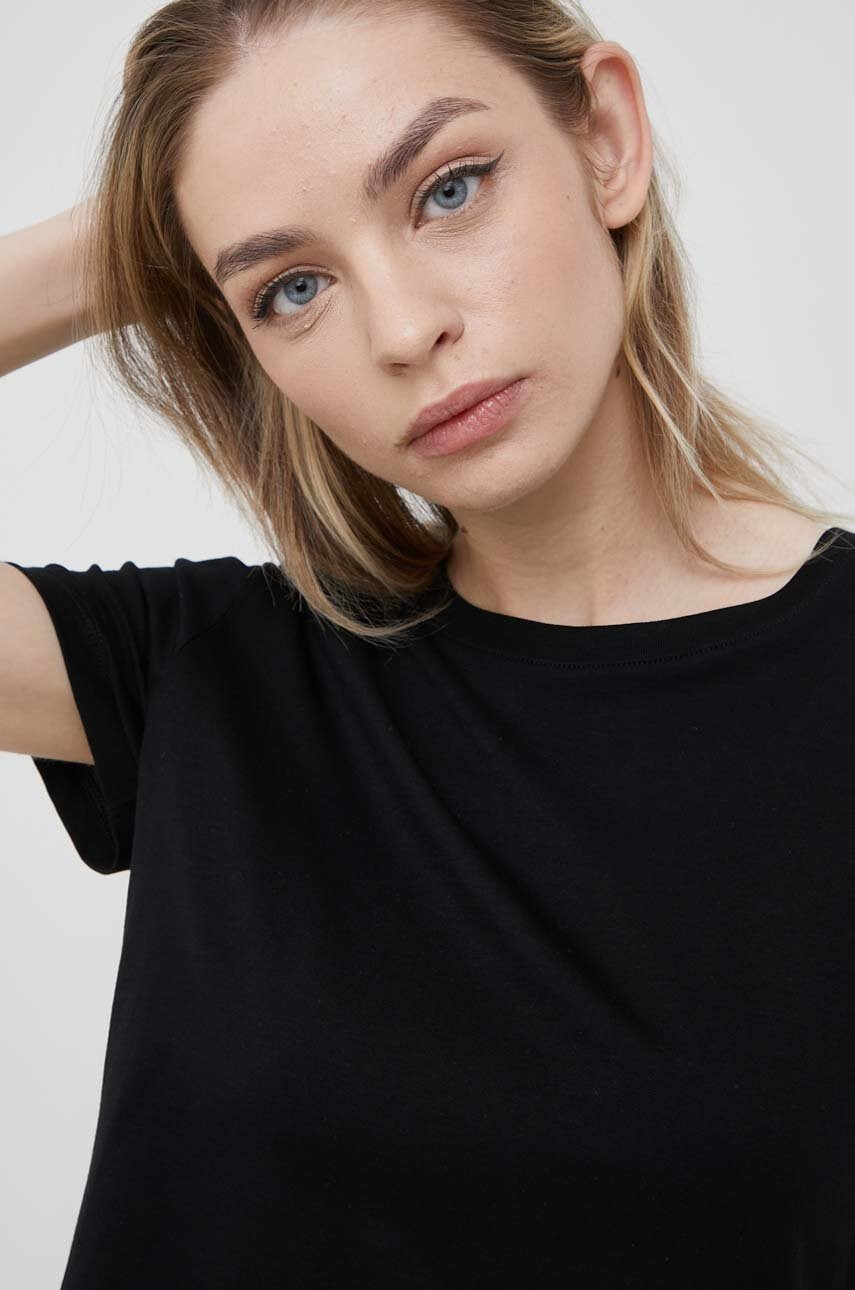 Armani Exchange Памучна тениска в черно - Pepit.bg