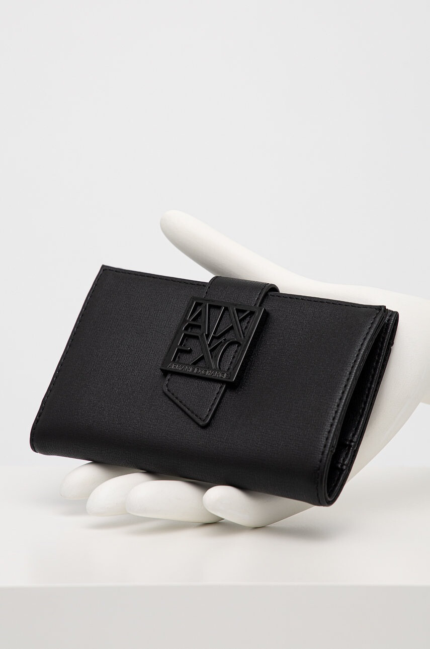Armani Exchange Портфейл дамски в черно - Pepit.bg
