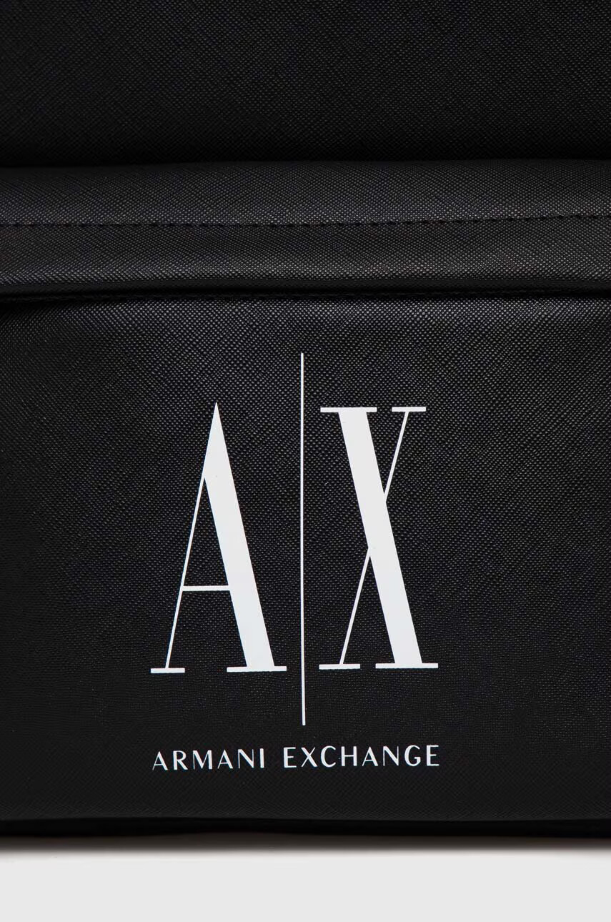Armani Exchange Раница в черно малък размер с принт - Pepit.bg