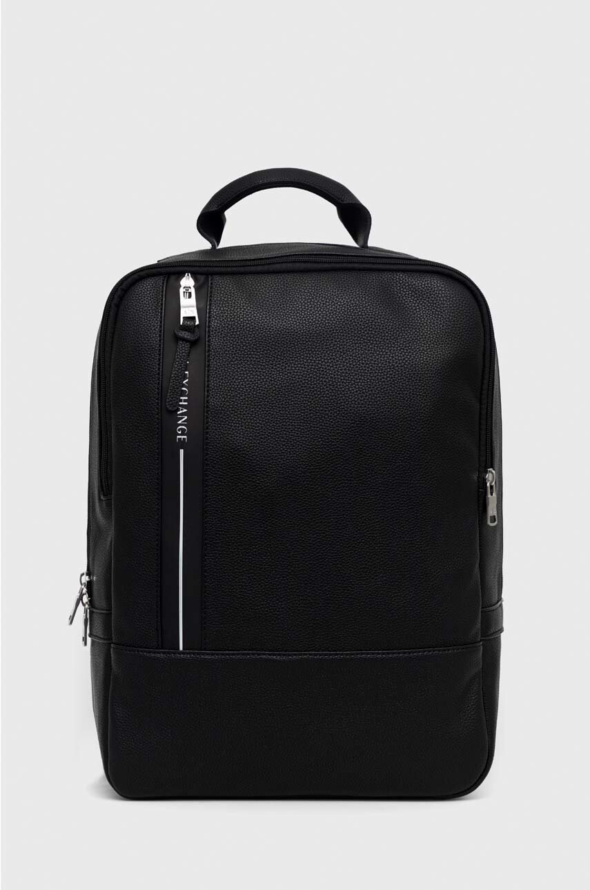 Armani Exchange Раница в черно голям размер с изчистен дизайн - Pepit.bg