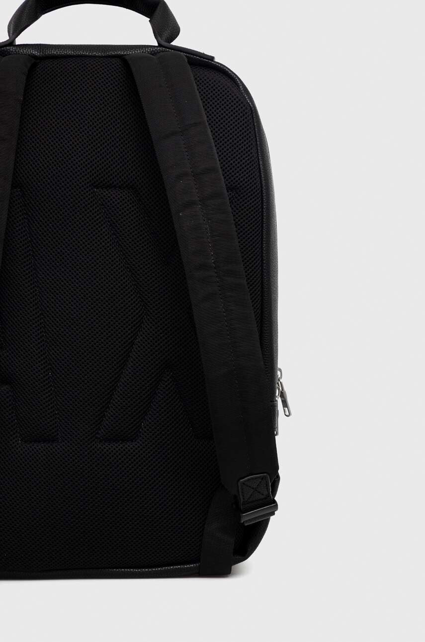 Armani Exchange Раница в черно голям размер с изчистен дизайн - Pepit.bg