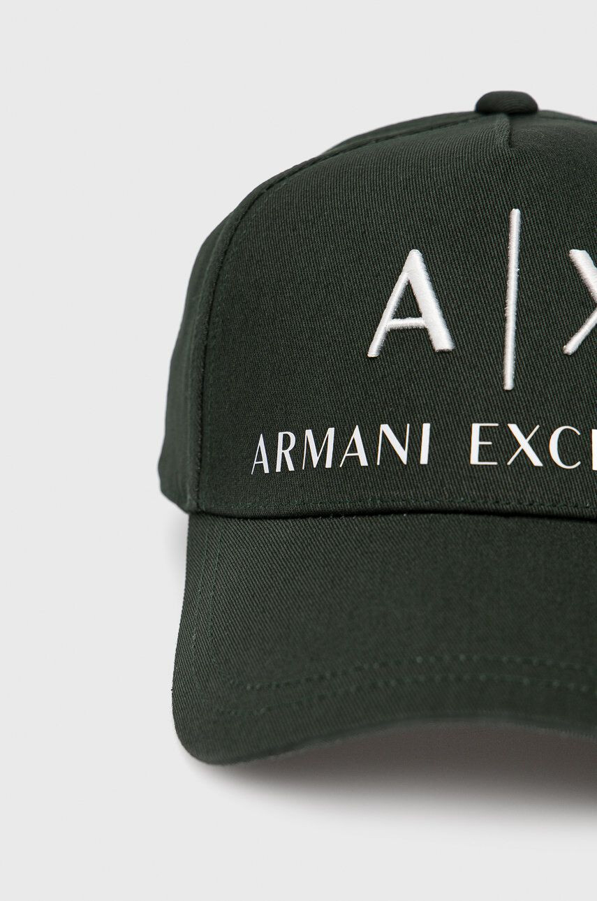 Armani Exchange Шапка в червено с апликация - Pepit.bg