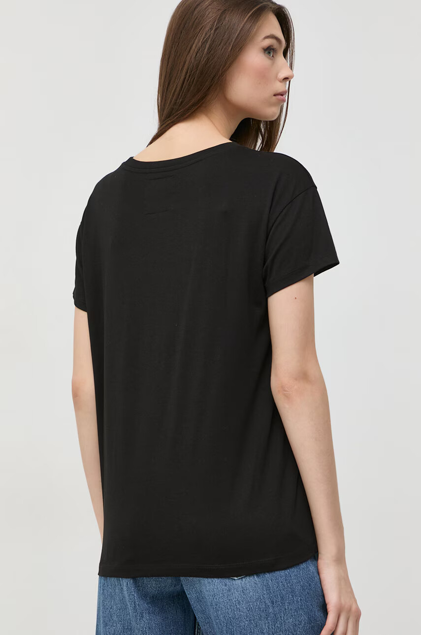 Armani Exchange Тениска в черно - Pepit.bg